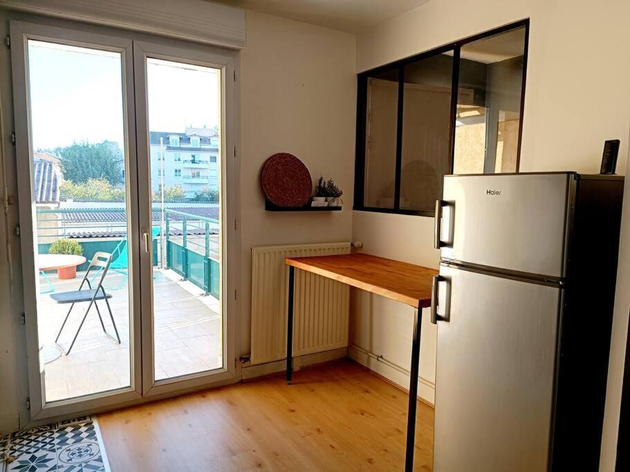 Le Cosy Plein Centre Avec Terrasse Daire Meximieux Dış mekan fotoğraf